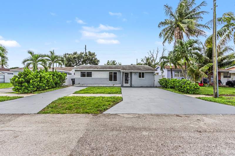 4 bedroom Single Family Residence at 6320 Adams Street, Beverly Park No 2, Hollywood — photo 4