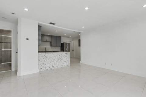 6320 Adams Street, Hollywood FL - photo 7 of 42