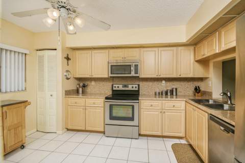 13403 Touchstone Place #202, Palm Beach Gardens FL - photo 7 of 36