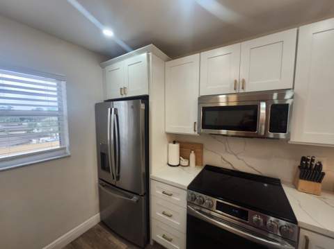 351 Cambridge Road #311, Hollywood FL - photo 11 of 32