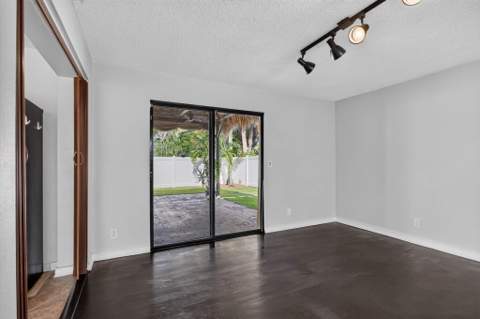 2511 NE 9th Terrace, Pompano Beach FL - photo 19 of 57