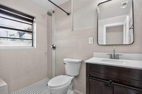 2511 NE 9th Terrace, Pompano Beach FL - photo 24 of 57