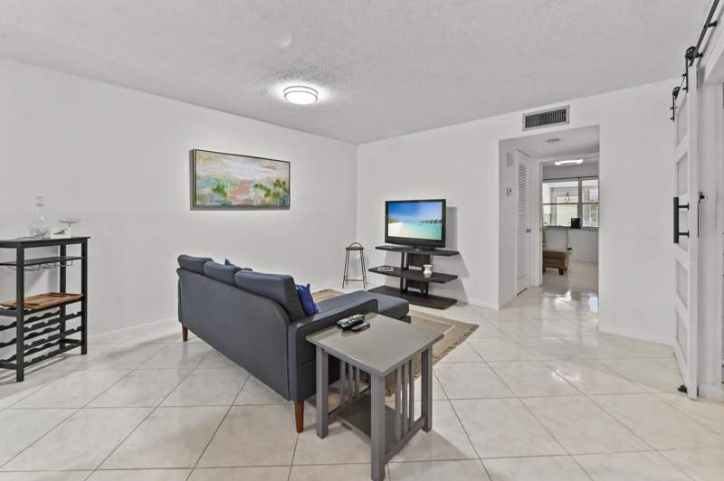 1 bedroom Condominium at 120 High Point Boulevard #C, High Point Of Delray Beach Condo Sec I, Delray Beach — photo 4