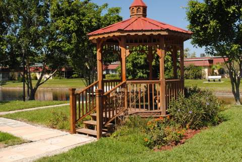 815 Salem Lane, Lake Worth FL - photo 15 of 37