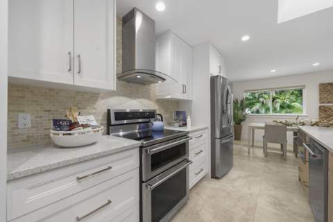 1386 S Atlantic Drive, Lantana FL - photo 18 of 67