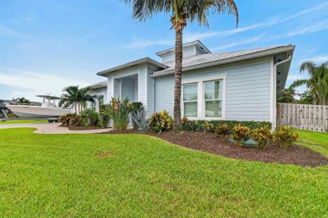 2532 SE Jason Place, Port St. Lucie FL - photo 8 of 78