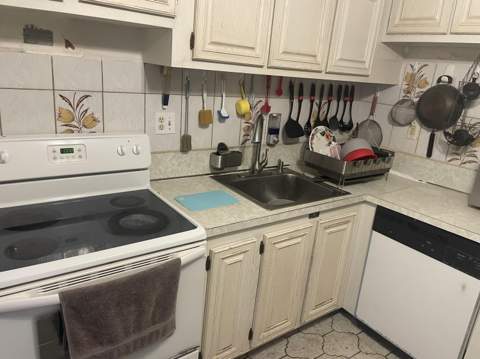 1101 NW 58th Terrace #404, Sunrise FL - photo 6 of 6