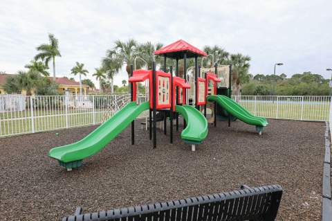 9725 Starboard Drive, Fort Pierce FL - photo 12 of 14