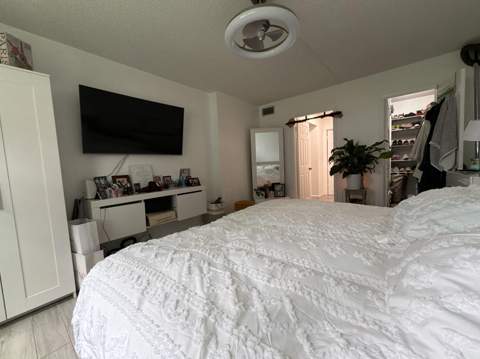 320 NE 12th Avenue #105, Hallandale Beach FL - photo 17 of 46
