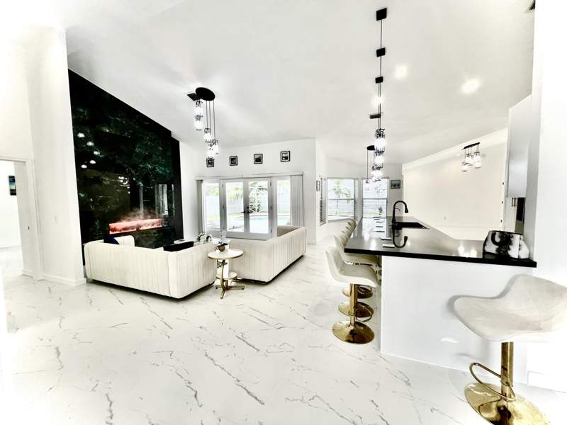 5 bedroom Single Family Residence at 13646 Brightstone Street, Greenview Shores 2 Of Wellington, Wellington — photo 5