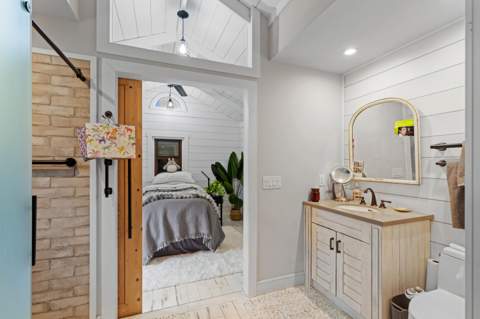 613 S Lakeside Drive, Lake Worth Beach FL - photo 22 of 56