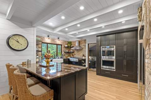 613 S Lakeside Drive, Lake Worth Beach FL - photo 15 of 56