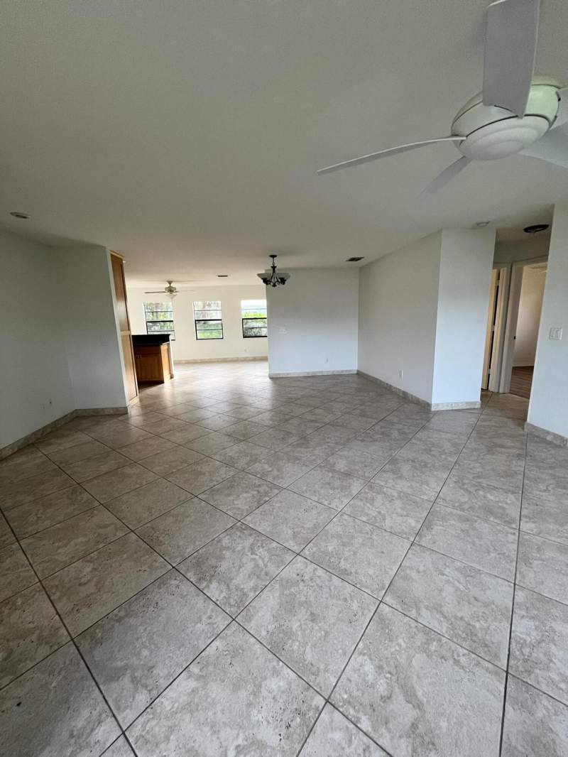3 bedroom Single Family Residence at 1149 SW Hogan Street, Port St Lucie Section 4, Port St. Lucie — photo 2