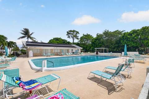 2290 Sunset Avenue #20, Lake Worth Beach FL - photo 15 of 19