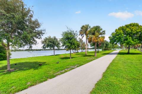 2290 Sunset Avenue #20, Lake Worth Beach FL - photo 18 of 19