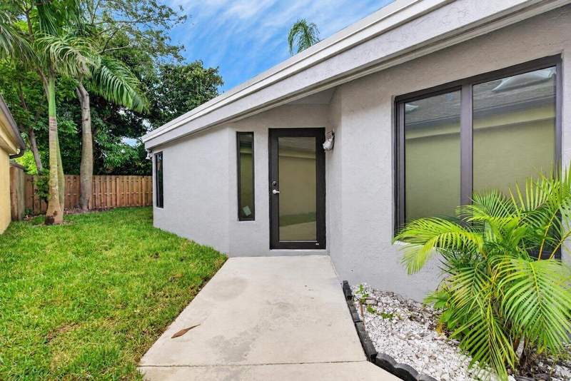 3 bedroom Single Family Residence at 3360 NW 22nd Court, Lakeview Homes At, Coconut Creek — photo 2