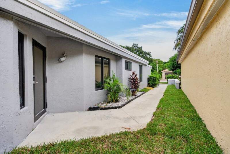 3 bedroom Single Family Residence at 3360 NW 22nd Court, Lakeview Homes At, Coconut Creek — photo 3