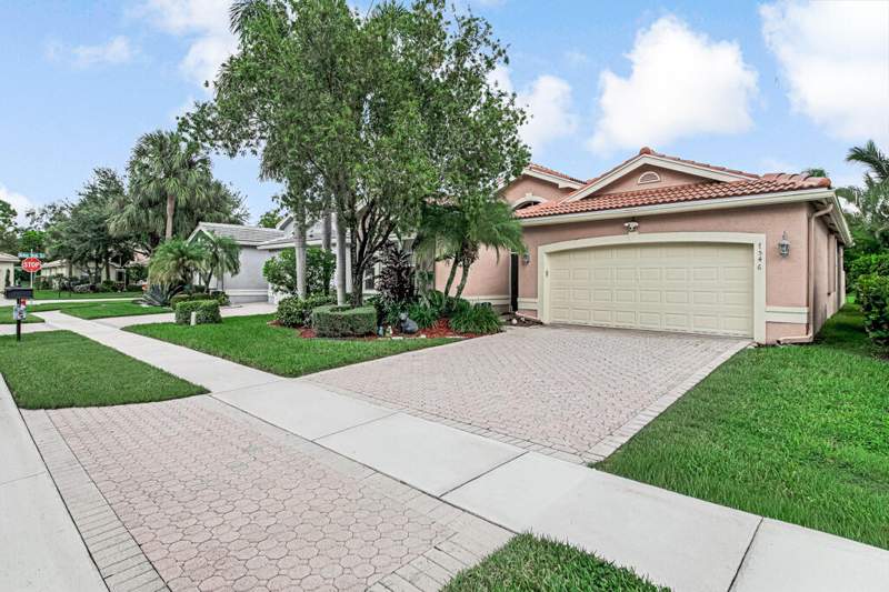 3 bedroom Single Family Residence at 7546 Pebble Shores Terrace, Valencia Shores, Lake Worth — photo 2