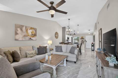 4570 Lucerne Lakes Boulevard #203, Lake Worth FL - photo 18 of 72
