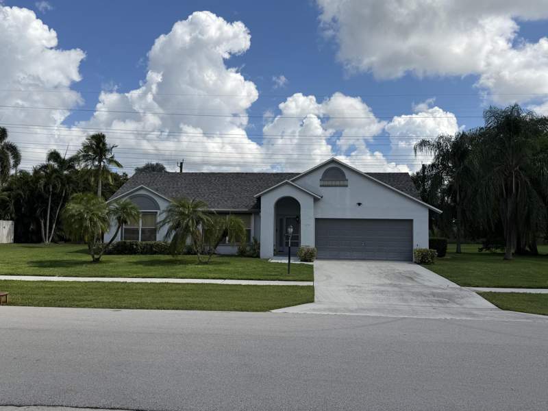 3 bedroom Single Family Residence at 1274 Summerwood Circle, Eastwood Of Wellington 3, Wellington — photo 2