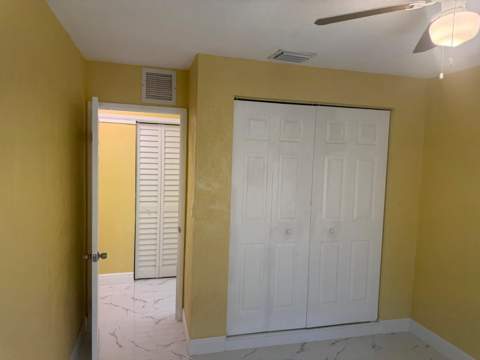 6114 Royal Palm Boulevard, Margate FL - photo 11 of 39