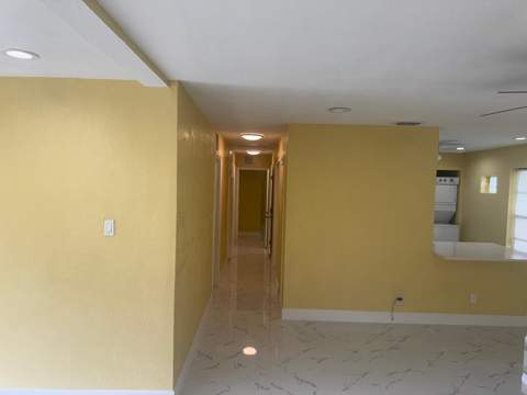 6114 Royal Palm Boulevard, Margate FL - photo 13 of 39