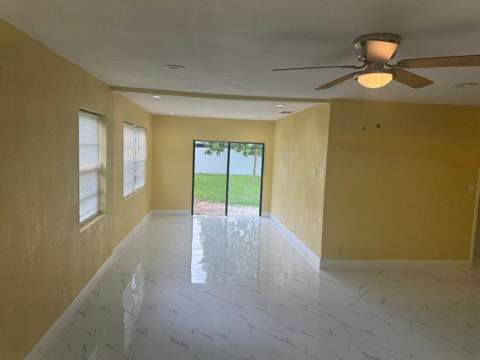 6114 Royal Palm Boulevard, Margate FL - photo 15 of 39