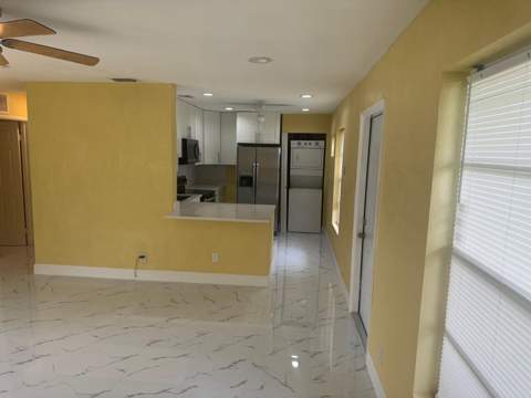 6114 Royal Palm Boulevard, Margate FL - photo 17 of 39