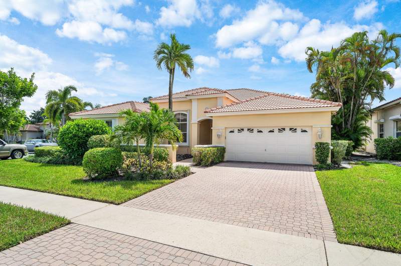 4 bedroom Single Family Residence at 11054 Blue Coral Drive, Shores, Boca Raton — photo 2