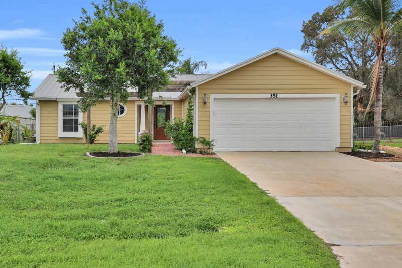 3 bedroom Single Family Residence at 351 SW Dwight Avenue, Port St Lucie Section 4, Port St. Lucie — photo 1