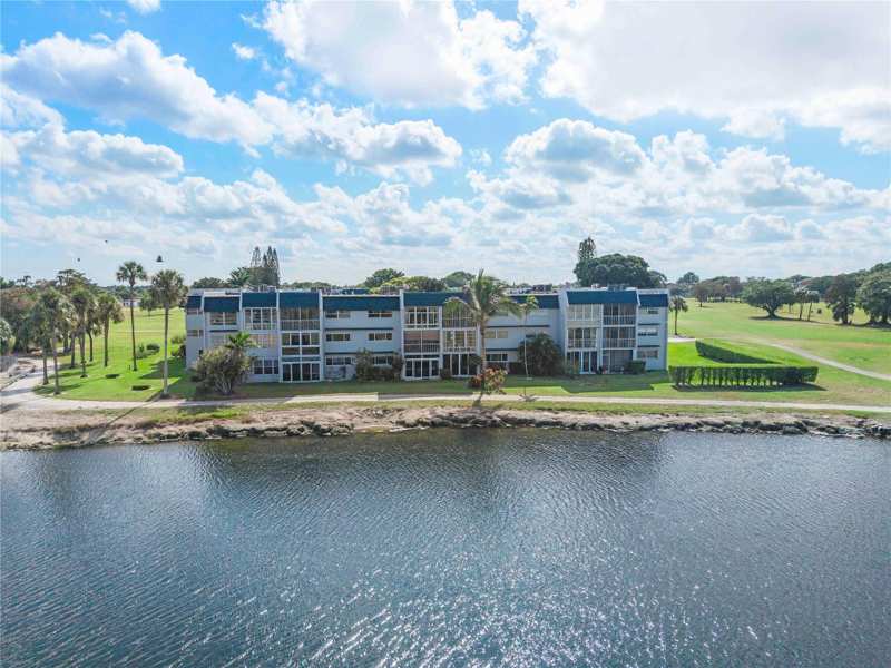 2 bedroom Condominium at 7807 Golf Cir Drive #211, Oriole Golf & Tennis Club Condo, Margate — photo 1