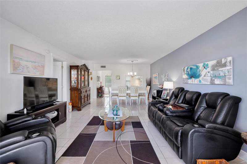 2 bedroom Condominium at 7807 Golf Cir Drive #211, Oriole Golf & Tennis Club Condo, Margate — photo 5