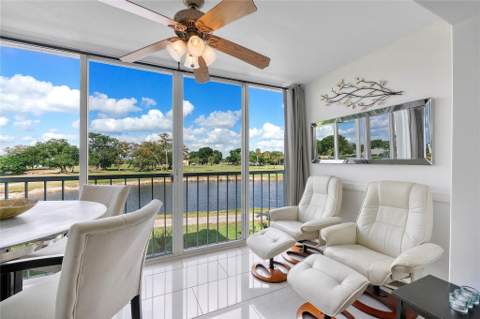 7807 Golf Cir Drive #211, Margate FL - photo 19 of 31