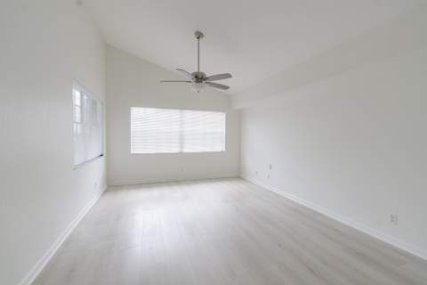 6162 Bay Isles Drive, Boynton Beach FL - photo 17 of 60