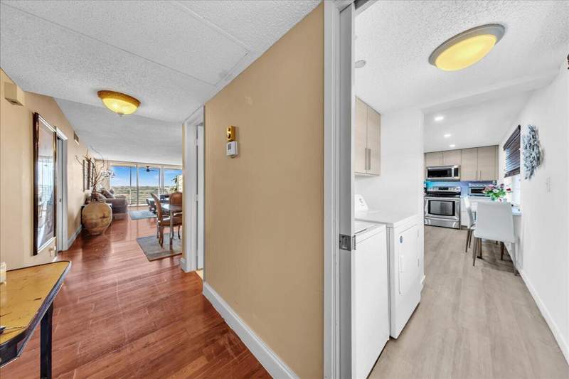 3 bedroom Condominium at 3520 Oaks Way #904, No 113 Palm-Aire Country Club, Pompano Beach — photo 4