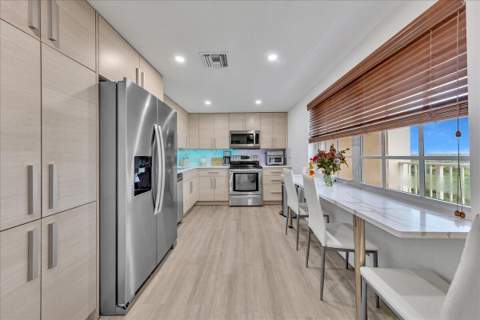 3520 Oaks Way #904, Pompano Beach FL - photo 8 of 54