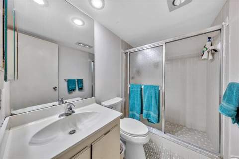 3520 Oaks Way #904, Pompano Beach FL - photo 22 of 54