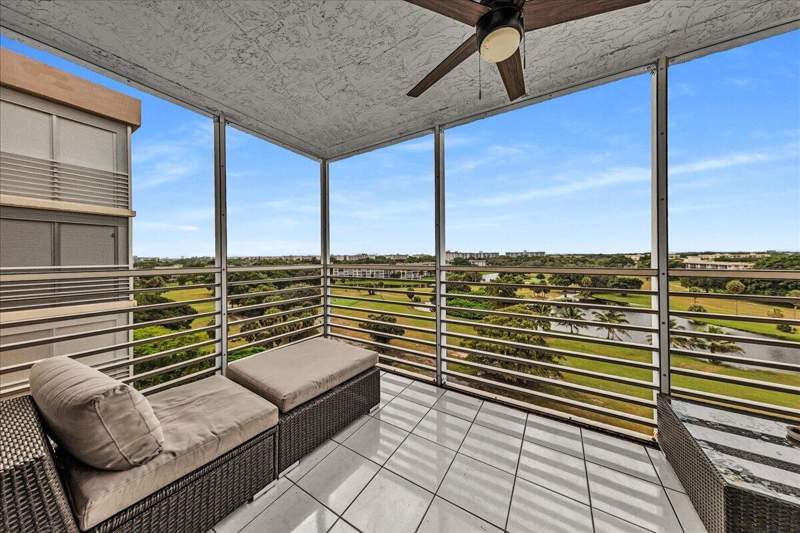 3 bedroom Condominium at 3520 Oaks Way #904, No 113 Palm-Aire Country Club, Pompano Beach — photo 2