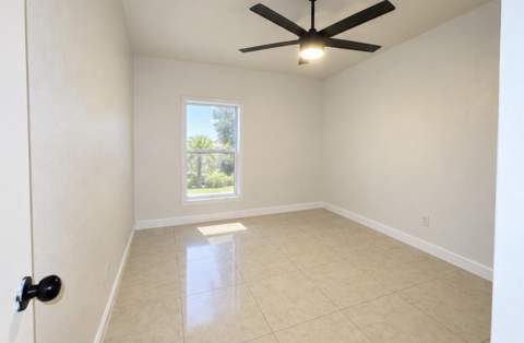 2465 Kimmie Drive, Hollywood FL - photo 18 of 37