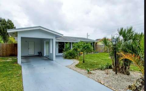 1905 N 45Th Avenue, home for sale in Hollywood 33021