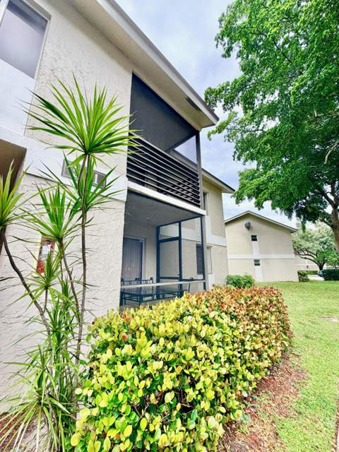 511 Gardens Drive #203, Pompano Beach FL - photo 12 of 15