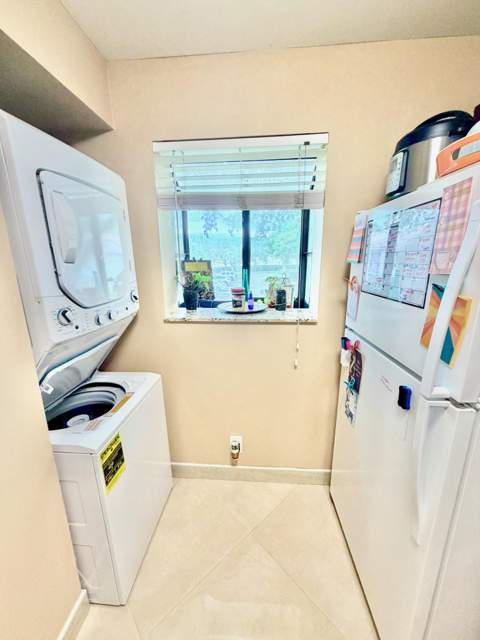 511 Gardens Drive #203, Pompano Beach FL - photo 10 of 15