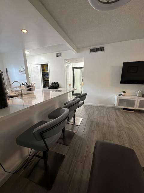 320 NE 12th Avenue #105, Hallandale Beach FL - photo 7 of 46