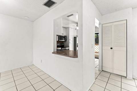 83 Wood Rose Court, Royal Palm Beach FL - photo 16 of 31