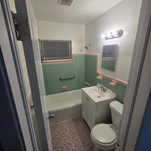 617 NW 13th Terrace, Fort Lauderdale FL - photo 7 of 13