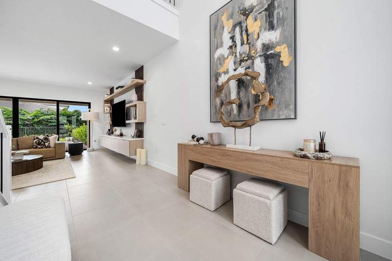 5 bedroom Single Family Residence at 9366 Tangerine Coast Drive, Johns West Pud, Boca Raton — photo 4