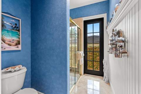 818 S Lakeside Drive, Lake Worth Beach FL - photo 19 of 46