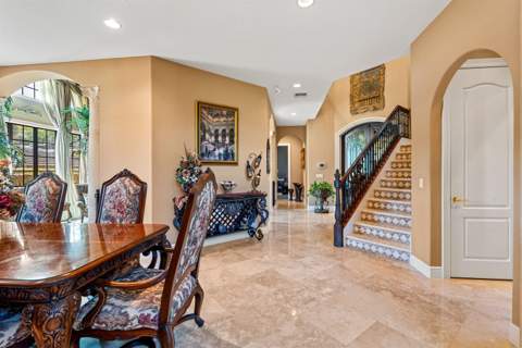 818 S Lakeside Drive, Lake Worth Beach FL - photo 9 of 46