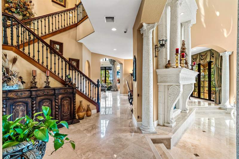 4 bedroom Single Family Residence at 818 S Lakeside Drive, Lake Worth Town Of Add 1, Lake Worth Beach — photo 5