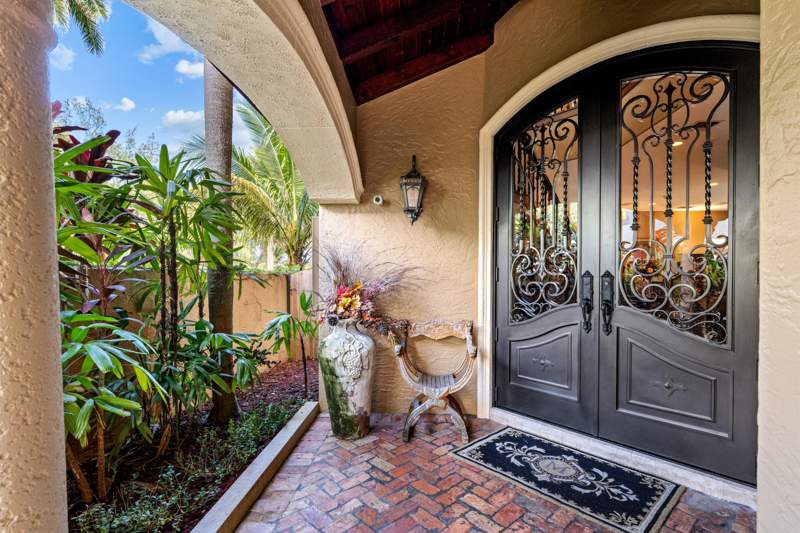 4 bedroom Single Family Residence at 818 S Lakeside Drive, Lake Worth Town Of Add 1, Lake Worth Beach — photo 4